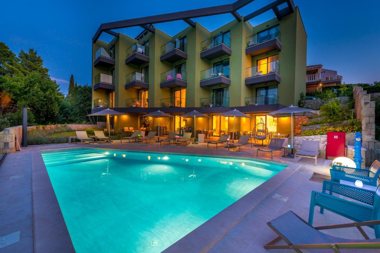 Seventh Hotel 4*
